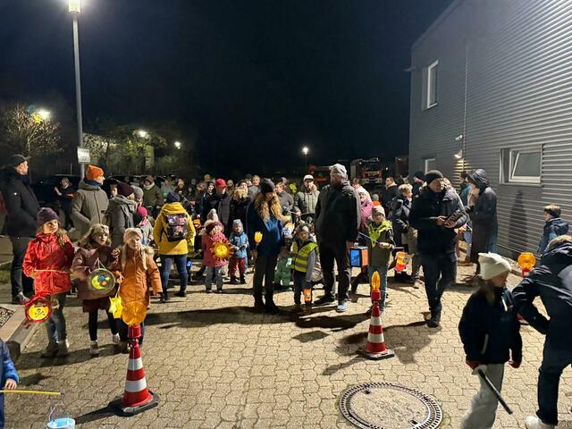 Start- und Zielort ist das Feuerwehrgelände an der Alten Dorfstraße.  | Foto: Freiwillige Feuerwehr Wiepenkathen 