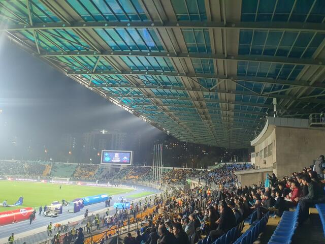 Beim Spiel Kasachstan gegen Slowenien in Almaty | Foto: Barthold