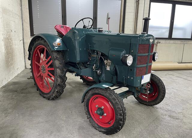 Auch ein Hanomag-Trecker von 1953 kommt unter den Hammer | Foto: DAVID Finest Sports Cars