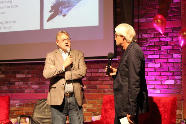 Der ehemalige Stader Wirtschaftsförderer Thomas Friedrich (li., im Gespräch mit Moderator Wolfgang Stephan) hatte vor über 20 Jahren die Idee des Gründerstars | Foto: sb