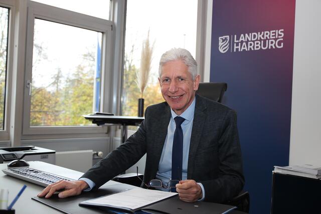 Harburgs Landrat Rainer Rempe sich enttäuscht vom Abstimmungsverhalten der niedersächsischen Landesregierung | Foto: Landkreis Harburg