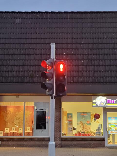 In diese Richtung haben Radfahrer ihr Fahrrad zu schieben | Foto: sh
