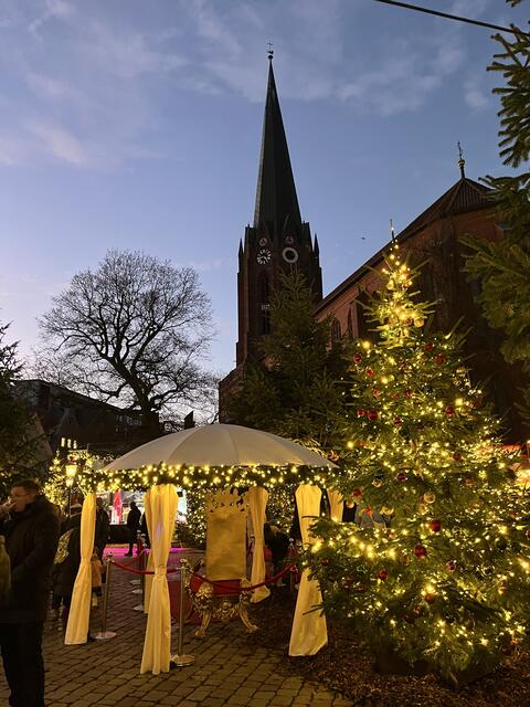 Der Thron der Weihnachtsmannes auf dem Petriplatz