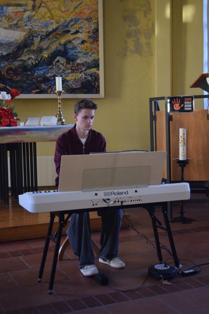 Schüler-Klavierkonzert in der Kirche: Thorben Hofmeister (15) spielt seit neun Jahren Klavier und dazu noch weitere Instrumente 