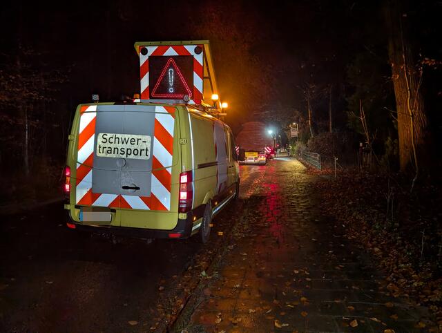 Bei der nächtlichen Transportaktion des Rudnwagens | Foto: Gleisberg