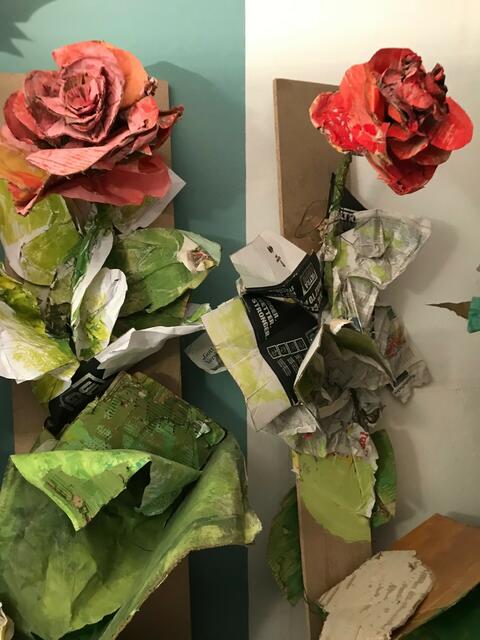 Ina Rafeiner gestaltet kreative Kunstwerke | Foto: Rafeiner