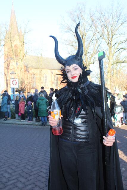 Maleficent verteilte Schnaps an die Zuschauer | Foto: pm