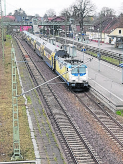 Seit einige Zeit fahren aufgrund Lokführermangels weniger Metronom-Züge | Foto: os