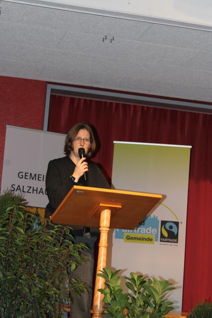 Oberschul-Leiterin Sabine Voß begrüßte als Gastgeberin die Besucher | Foto: ce