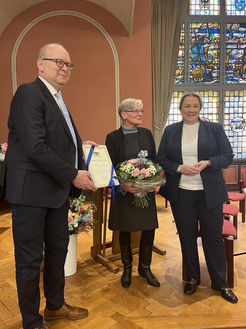 Susanne von Hennig wird geehrt.  | Foto: Sandra Polenz