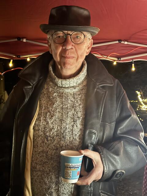 Hans-Jürgen Börner (SPD) aus Jesteburg besuchte die Christdemokraten am Lagerfeuer  | Foto: Giko Krömker