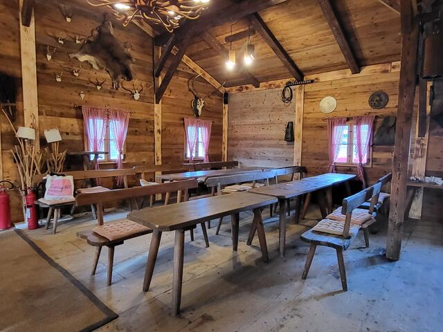 Platz für gesellige Begegnungen, für Schulungen oder Arbeitstreffen mit vielen Personen | Foto: sh