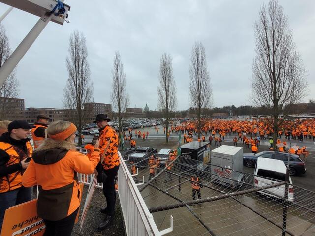 Der Schützenplatz in Hannover füllt sich kurz vor Beginn der Demo | Foto: privat