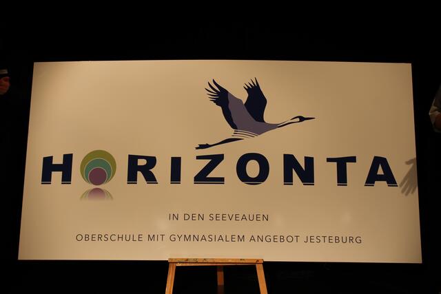 "Horizonta in den Seeveauen Oberschule mit gymnasialem Angebot" heißt die Jesteburger Oberschule Schule ab sofort | Foto: pöp
