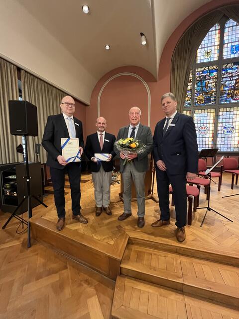Festliche Ehrung von Rudi Steinkamp. | Foto: Sandra Polenz