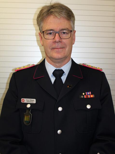 Stadtbrandmeister Uwe Ehlers hielt Rückblick auf das Feuerwehrjahr 2024 in Winsen | Foto: Burkhard Giese