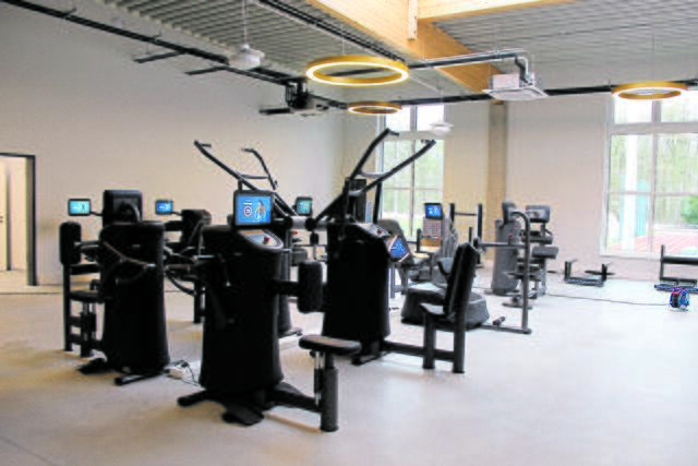 Der EGYM-Trainingsbereich umfasst 16 Einheiten
