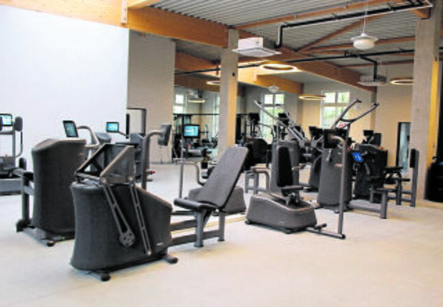 Die großzügige Trainingshalle mit viel Tageslicht | Foto: sb