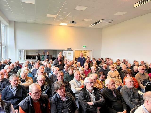 Großes Interesse am Deichbau | Foto: ig
