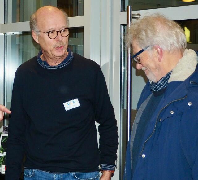 Regionalkoordinator Michael Gehrke (li.) ist stolz, dass die ehrenamtliche Initiative VerA seinen ersten Geburtstag feiern konnte | Foto: Gabi Schünemann