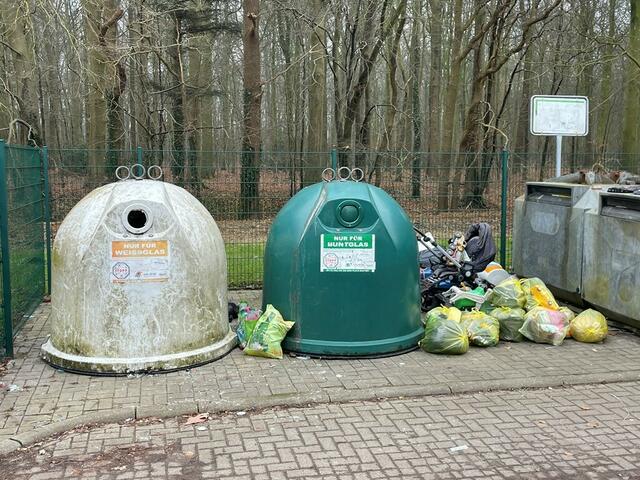 Die Gemeinde bittet darum, illegale Müllentsorgung zu melden | Foto: Walter Kühlke
