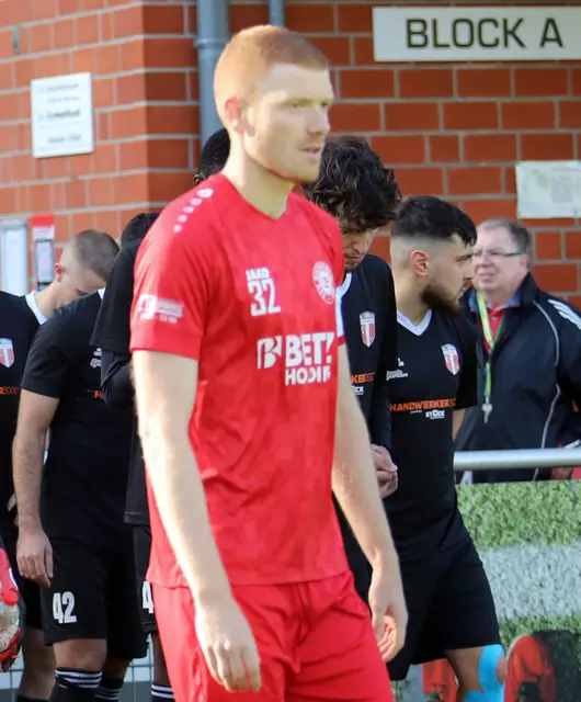 08-Innenverteidiger Lukas Kremer ist verletzt | Foto: cc