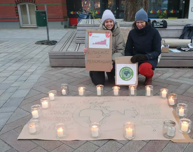 "Die Erde brennt" mahnen die Parents for Future | Foto: Parents for Future Winsen