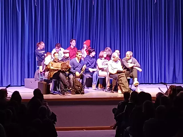 An drei Abenden fand im Albert-Einstein-Gymnasium jeweils eine tolle Varieté-Vorstellung statt | Foto: P. Brandstätter