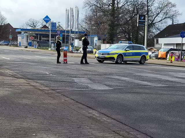 Ab der Ecke Buxtehuder Straße / Kastanienallee ging es nicht mehr weiter | Foto: sh
