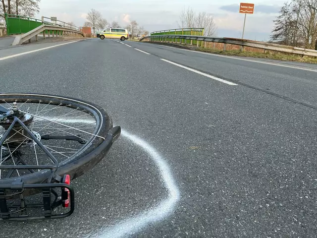 Der 76-jährige Fahrradfahrer wurde von einem Auto erfasst | Foto: Polizeiinspektion Cuxhaven