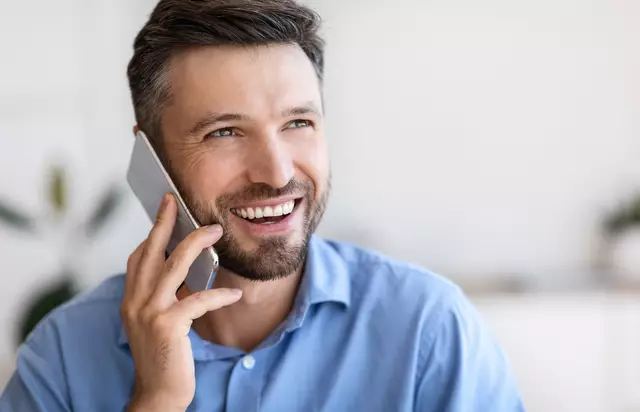 Ab dem 3. März werden zufällig ausgewählte Buxtehuder Haushalte angerufen und eingeladen, an einer Kundenbefragung der Stadtwerke teilzunehmen | Foto: Adobe Stock/ Prostock-studio