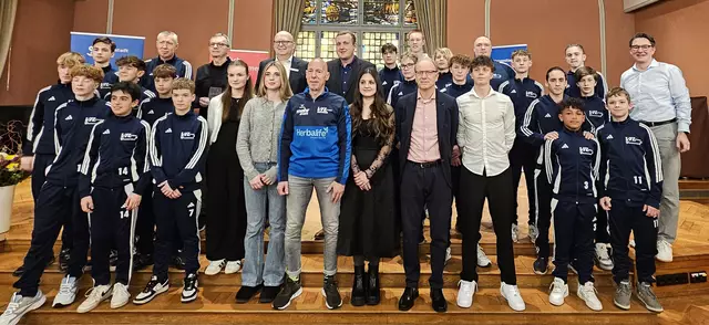 Die Preisträger der SportlerInnen Ehrung und der Mannschaft des Jahres 2024 | Foto: Juliett Schinner