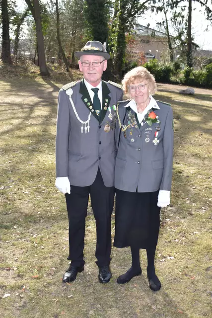 Präsident Andreas Eggers und Ehrendmitglied Annie Diercks, | Foto: Dirk Duchow