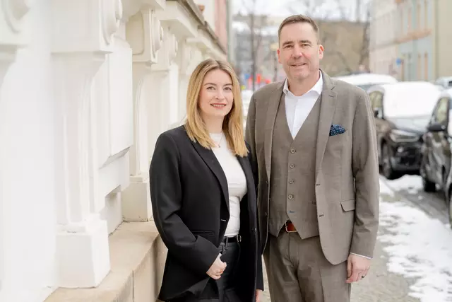 Daniela Nuffer und Dirk Schumacher  | Foto: Autohaus Kuhn + Witte
