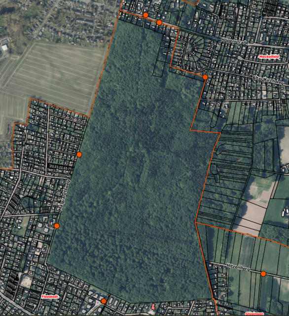 Die neuen Sitzgelegenheiten um den "Höpenwald" in Fleestedt und Meckelfeld | Foto: LGLN