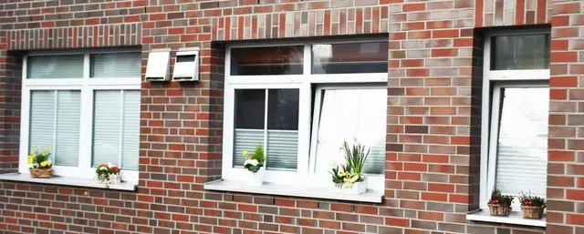 Die fehlenden Blumentöpfe sind bereits ergänzt worden | Foto: Axel-Holger Haase