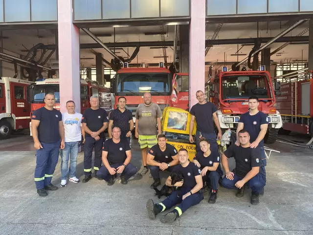 Karsten Rinck und seine Lotte am 11. September 2024, zu Gast bei der Feuerwehrstation Podgorica, Montenegro | Foto: Karsten Rinck