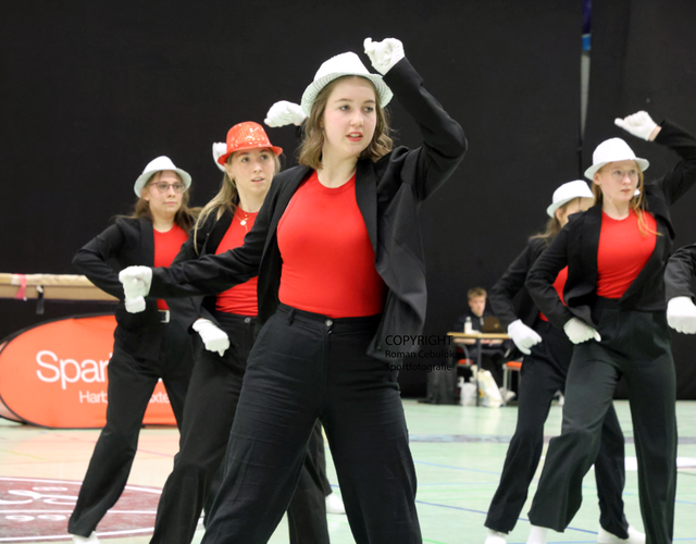 Viel Applaus erhielt auch die Streetdance-Show | Foto: cc