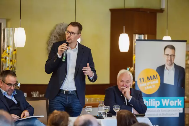 Philip Werk mit Jan Bauer und Heiner Schönecke | Foto: Adrian Fohl