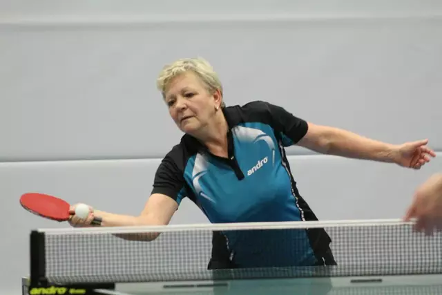 Johanna Niepel (TSC Steinbeck-Meilsen) sicherte sich den Landestitel im Mixed der AK 70 | Foto: Guido Hehmann