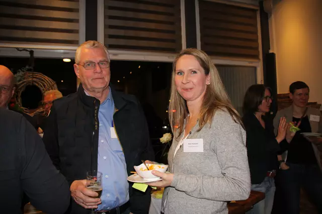 Peter Prior (Geschäftsführer BSV Handball Marketing) und Anne Hermann (Hermann &amp; Hermann)