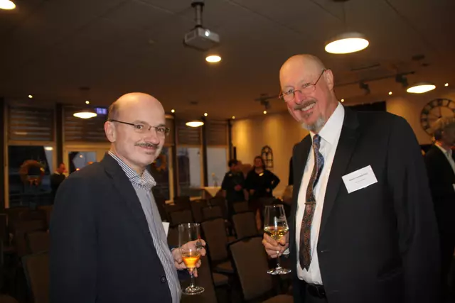 Prof. Dr. Martin Betzler (li., u.a. Präsident Ingenieurkammer Niedersachsen) und Rechtsanwalt Martin Sommerfeld