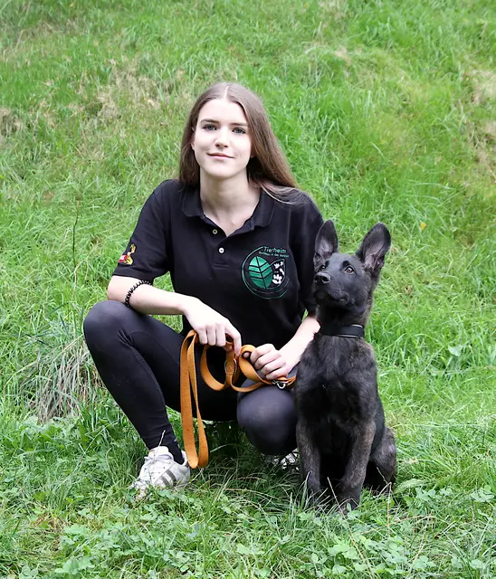 Lilly Häußler absolviert eine Ausbildung#%zur Tierpflegerin im Tierheim Buchholz  | Foto: Tierheim Buchholz