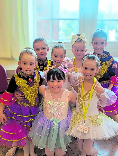 Die stolzen Ballerinas | Foto: ig