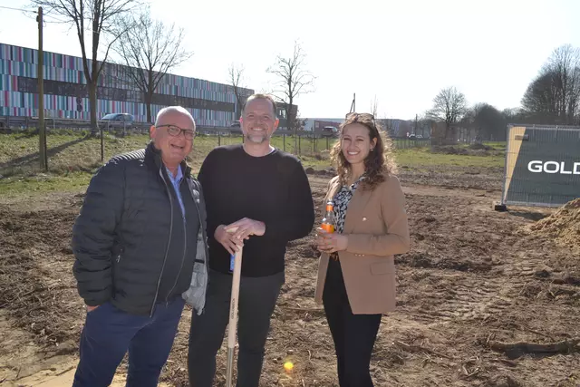 WOCHENBLATT-Mediaberater Martin Roesnick (v. li.), BIG-Geschäftsführer Dennis Ammann und Jouline Behrens, BIG-Teamleitung Marketing | Foto: bim