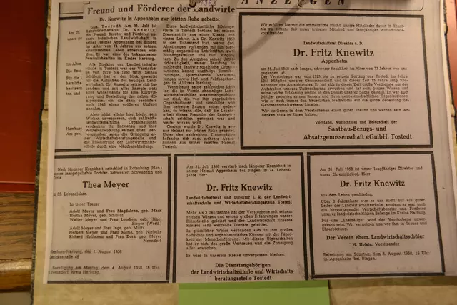 Todesanzeigen für Dr. Fritz Knewitz (1885 - 1958), "Freund und Förderer der Landwirte", der die Landwirtschaftsschule 31 Jahre lang bis zu seiner Pensionierung 1950 leitete | Foto: Archiv Klaus Rose / bim