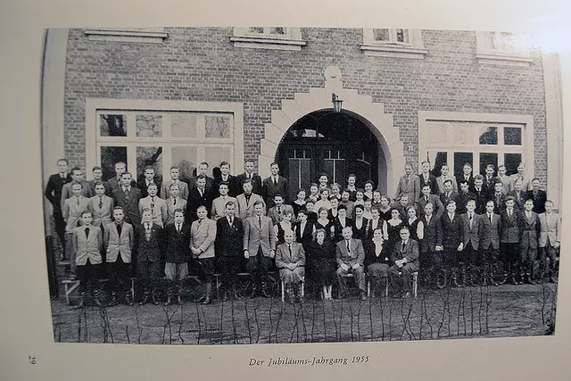 Der Jubiläums-Jahrgang von 1955, als die Landwirtschaftsschule 60 Jahre bestand. Zum 50-jährigen Jubiläum 1945 war unmittelbar nach Kriegsende niemandem um Feiern zumute | Foto: Archiv Klaus Rose