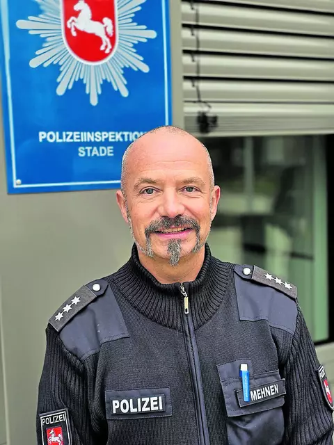 Thomas Mehnen gibt Sicherheitstipps | Foto: Polizei