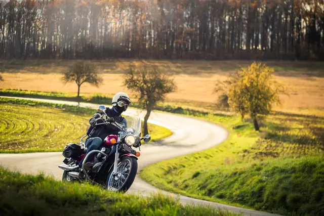 Die Motorradsaison beginnt | Foto: AdobeStock / Marek