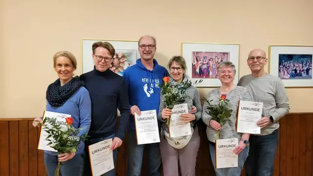Die "Ausgezeichneten" (v.li.): Inga und Torsten Andresen, Karsten und Nicola Oldeland, sowie Petra und Jörg Altmann | Foto: TSA